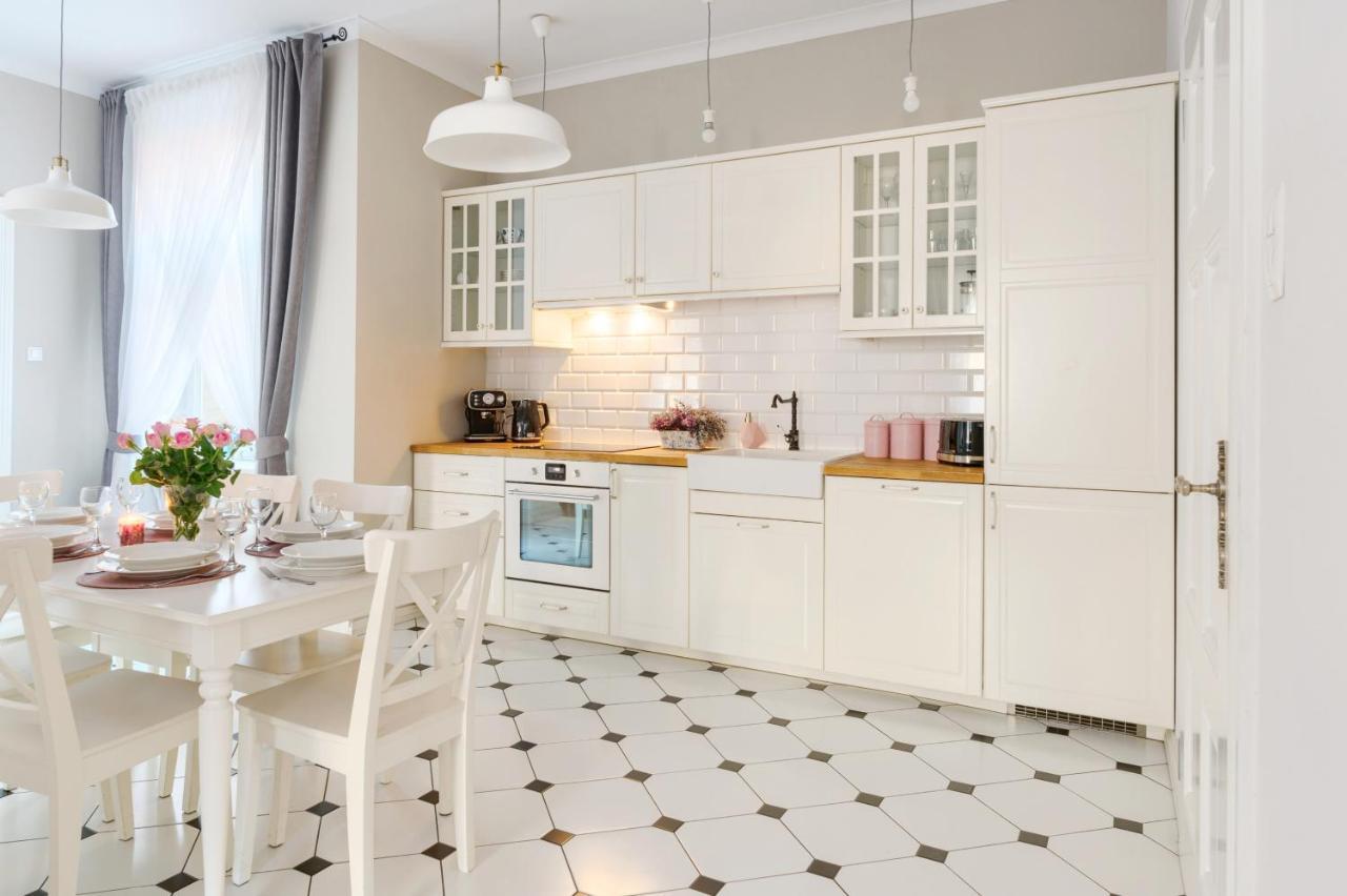 Apartament Nowe Miasto - Przy Parku Roz Gorzow Wielkopolski Exterior photo
